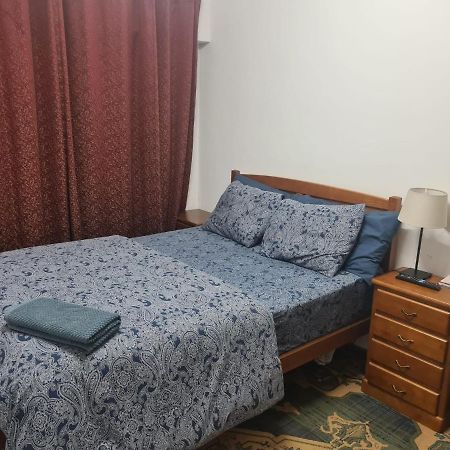 Lovely Room For Rent โอดิเวลัส ภายนอก รูปภาพ